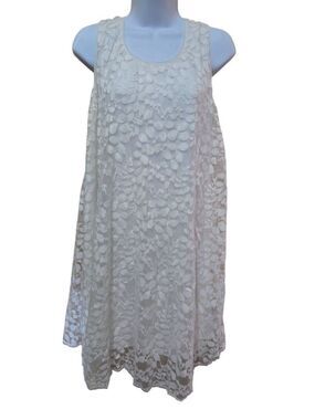 White Lace Sleeveless Shift Dress Floral Pattern romance coquette beachy date